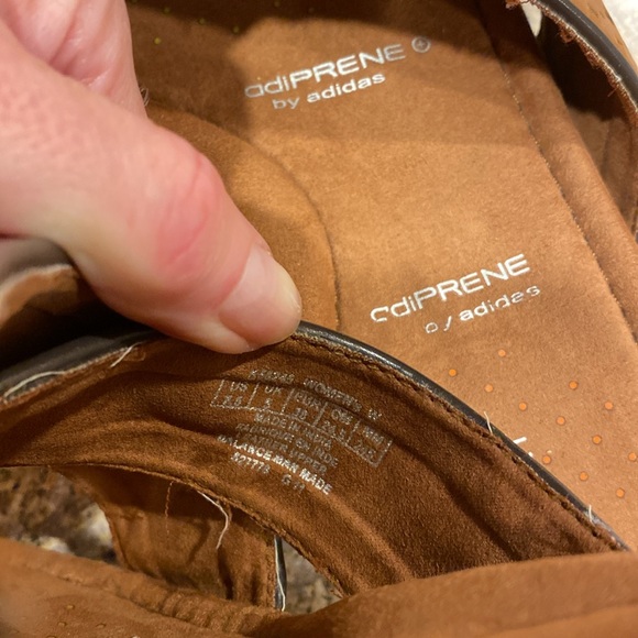Rockport AdiPrene by Adidas Brown Sandals 7.5 With FLAWS Loose Threads etc. - Picture 7 of 17